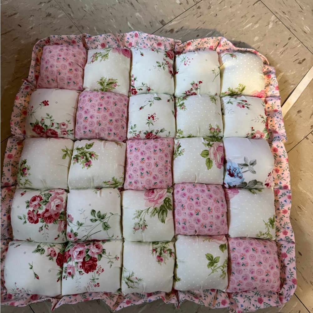 Handmade chair pad